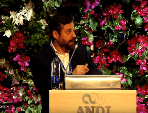 Magnus at the Colombian National Association of Businessmen conference (espanhol)